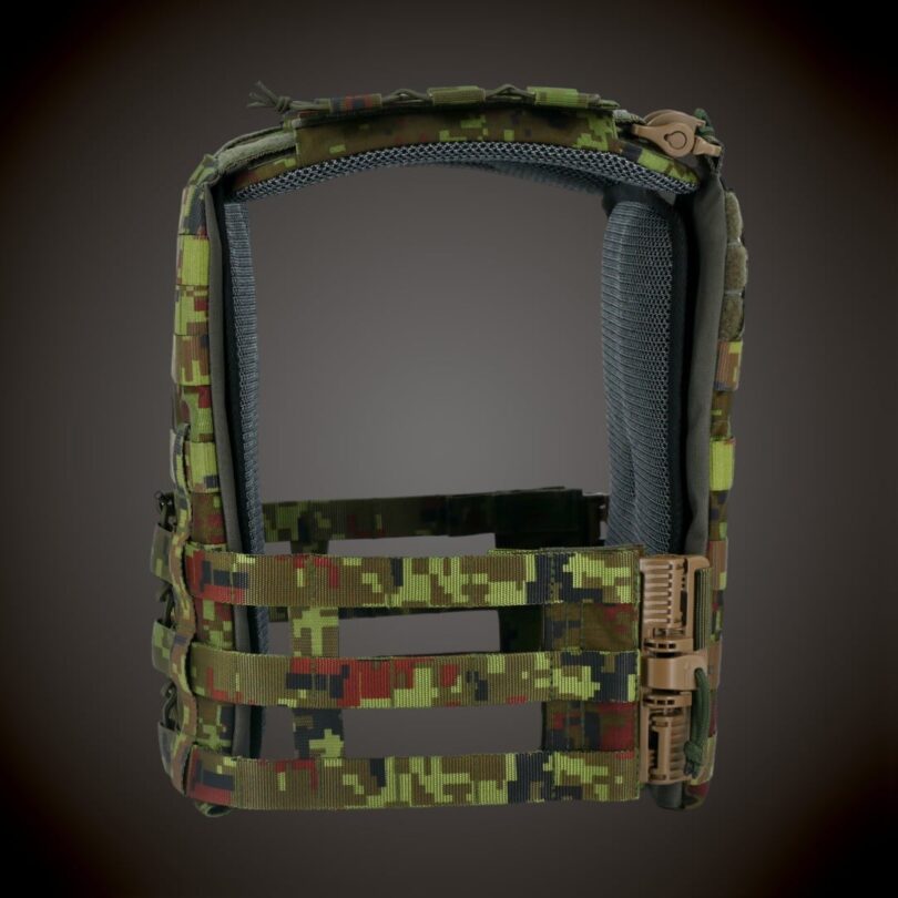 M-Pro plaadikandja komplekt PC4, EEdigi - Matrix Protect taktikaline varustus 