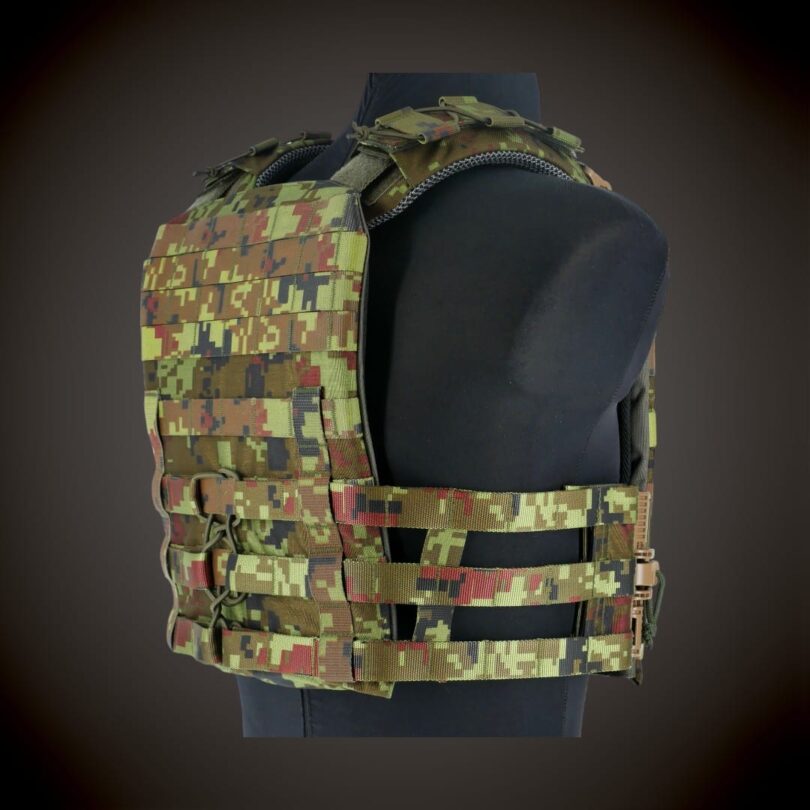 M-Pro plaadikandja komplekt PC4, EEdigi - Matrix Protect taktikaline varustus 